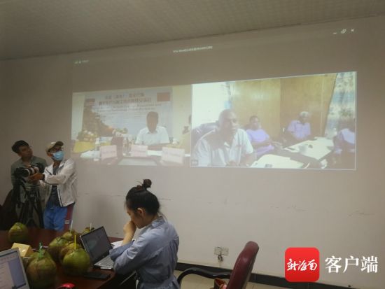 基里巴斯企业人员正在提问。南海网首席记者 康景林 摄