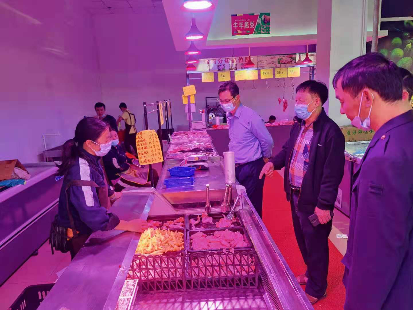 琼中县市场监管局全力保障春节期间市场环境稳定