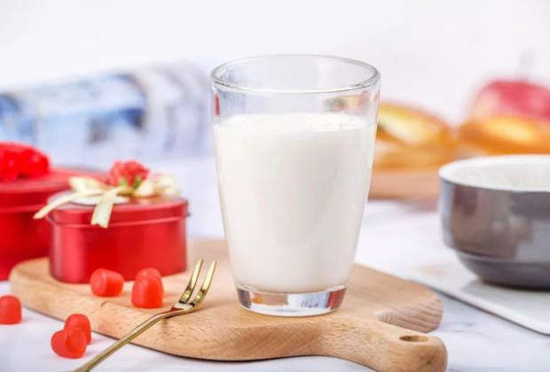全脂牛奶等乳制品中的乳脂肪有益心脏健康