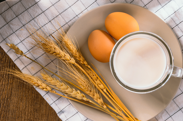 新版膳食指南中  奶及奶制品推荐摄入量为何增加了？