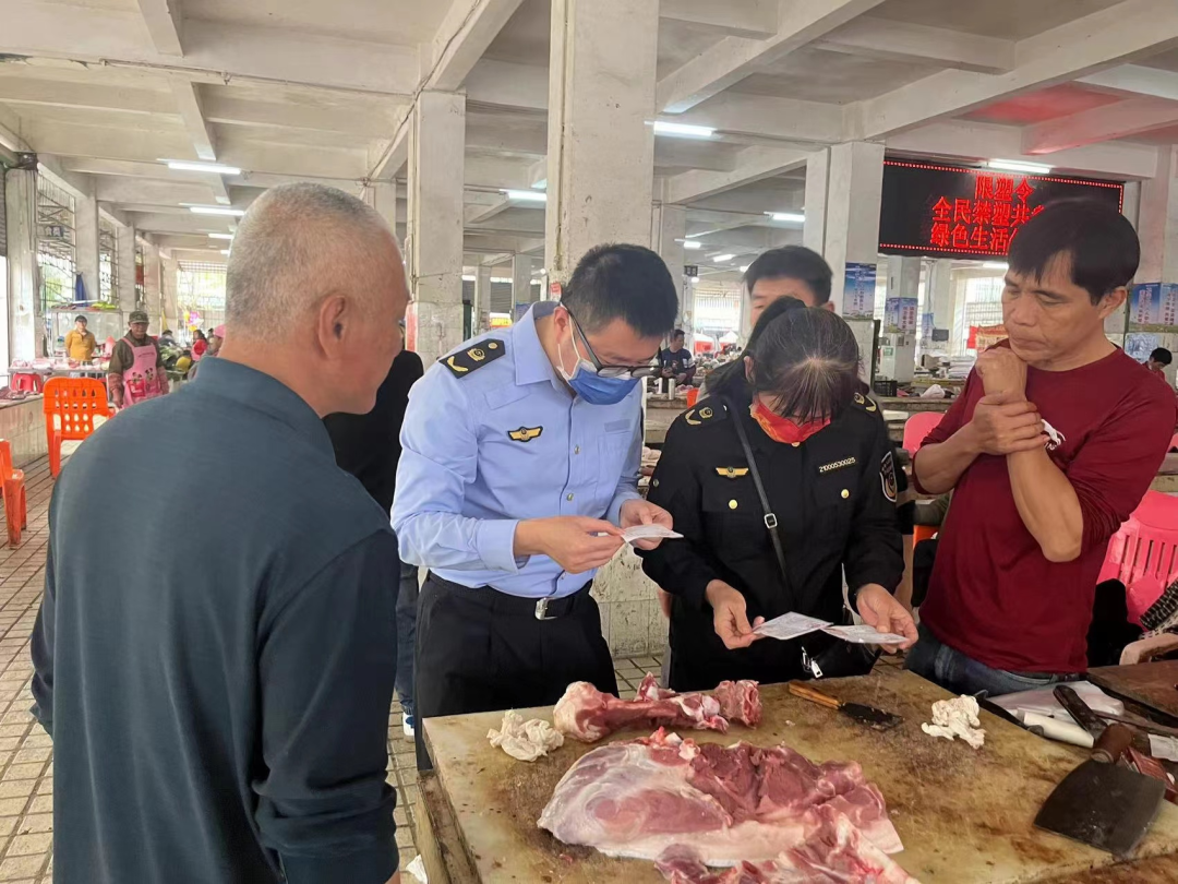 定安县市场监管：开展隐患排查 确保食品安全