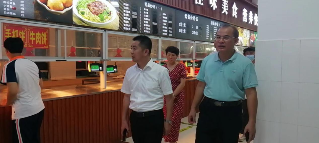 定安县委组织部部长张磊督导检查食品安全“两个责任”落实