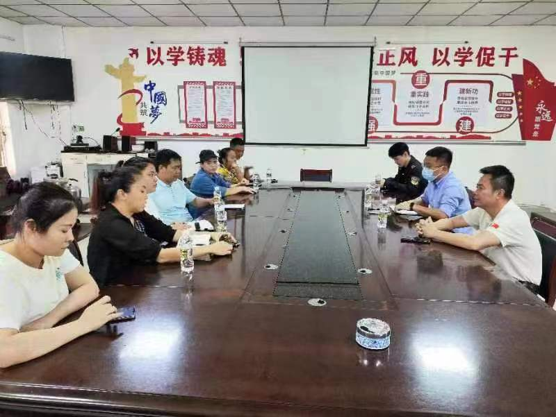细化安全责任、强化责任落实——定安县市监局召开校园食品安全约谈会