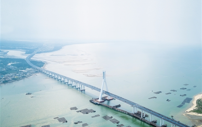 踏浪逐梦海之南