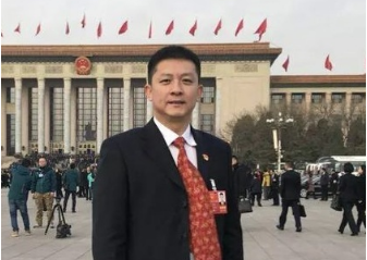 杨震生代表：让消费者成为“食品安全监督员”