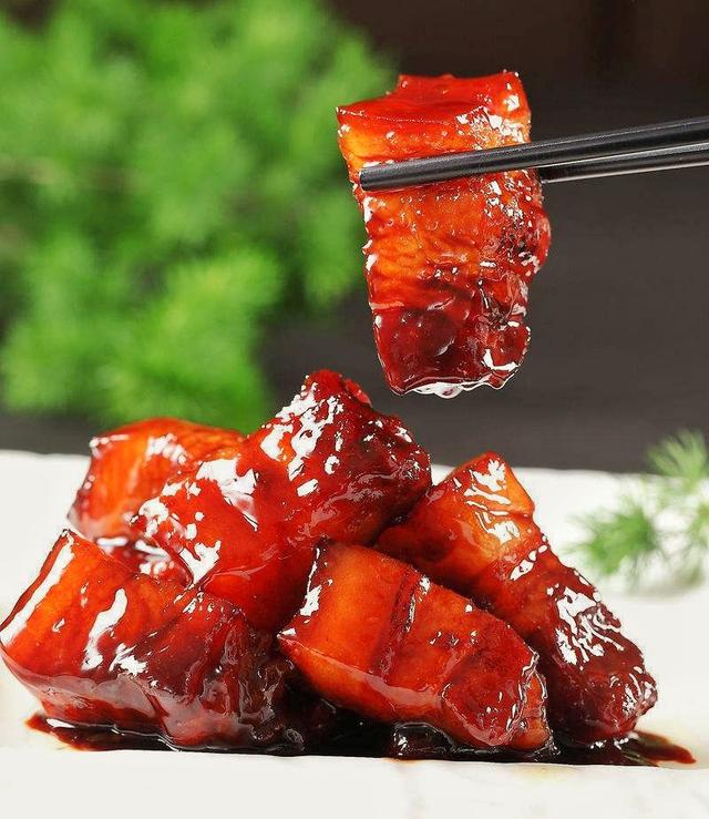 红烧肉为什么惹人爱？这样烹饪味道更美味
