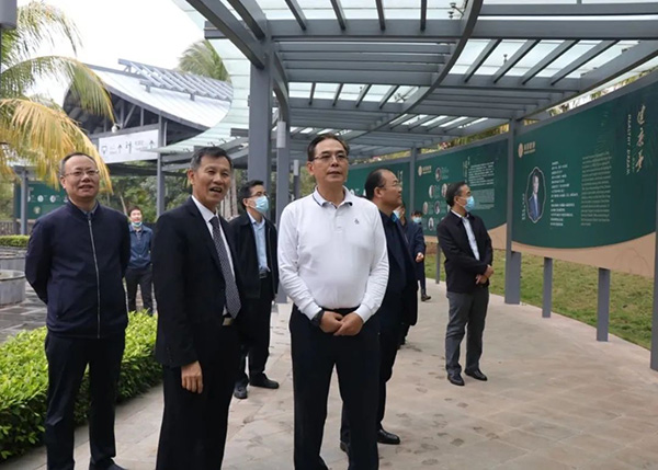 全国总工会走访慰问南国健康公司