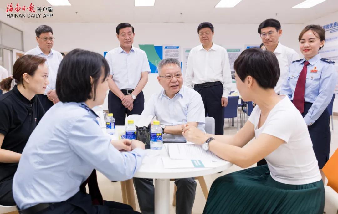 沈晓明专题调研自贸港建设风险防控