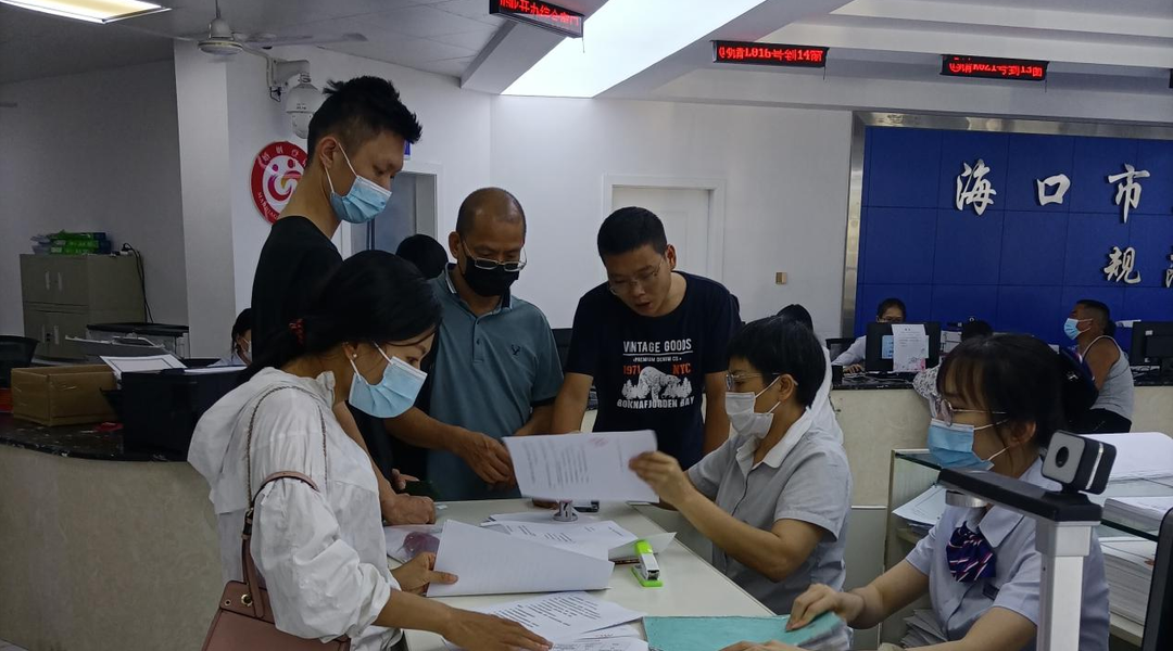 海口市场监管局美兰分局审批办“店小二”式服务为企业开办疏“堵点”