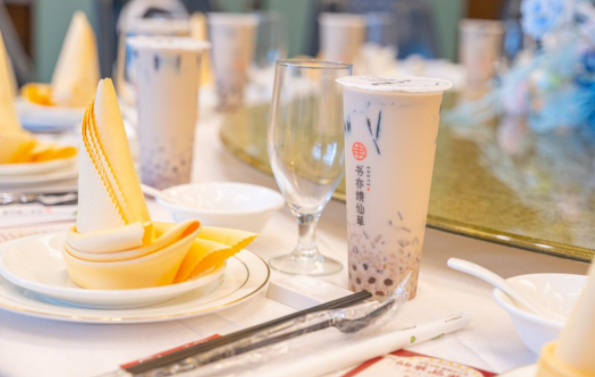 茶饮规模超过咖啡10倍《2021年茶饮消费洞察》剖析青年奶茶系生活