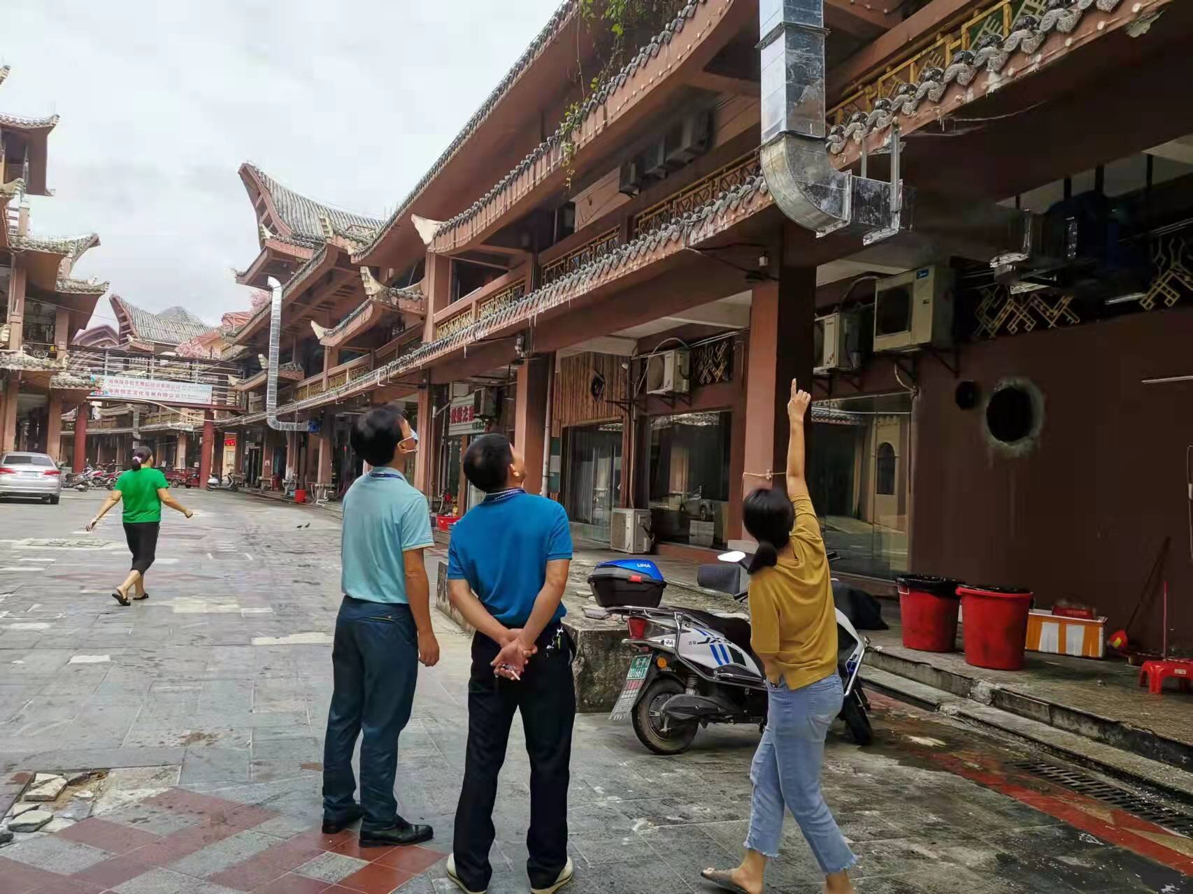 助力环保，保亭市场监管局开展餐饮业油烟污染治理