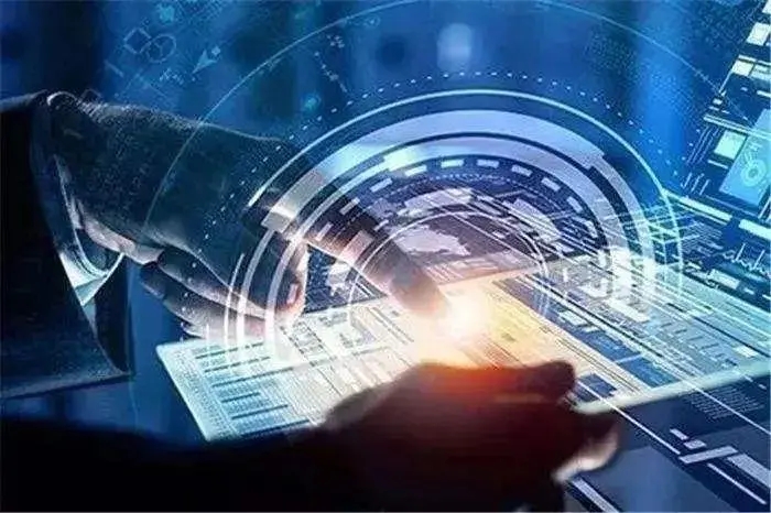 推进制造业数字化转型  到二〇二五年，全国两化融合发展指数达到一百零五
