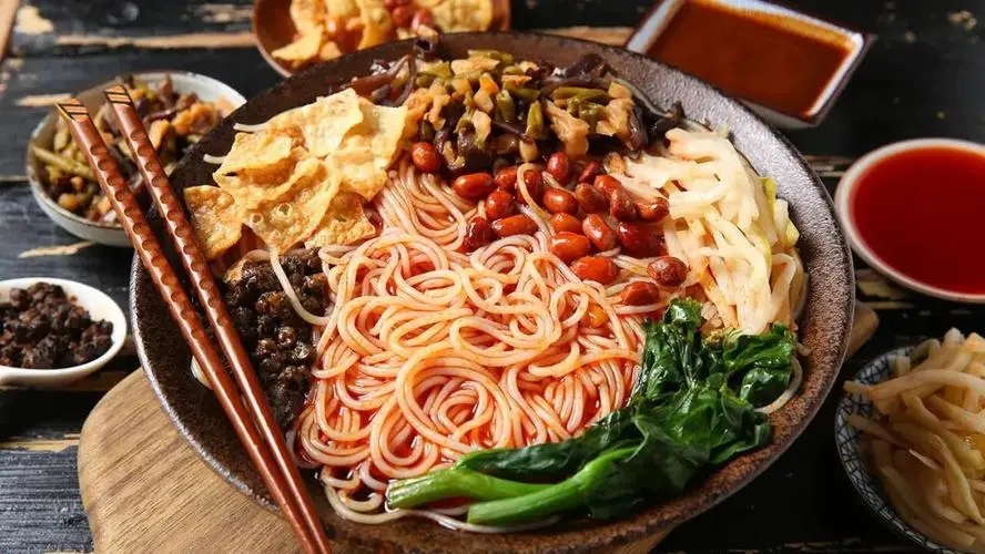 螺蛳粉致癌物超标？  “可以看热闹，实际意义很低”