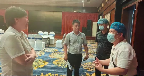 食安中心丨打响“保胃战”！高考用餐点第一轮食品安全检查进行中...