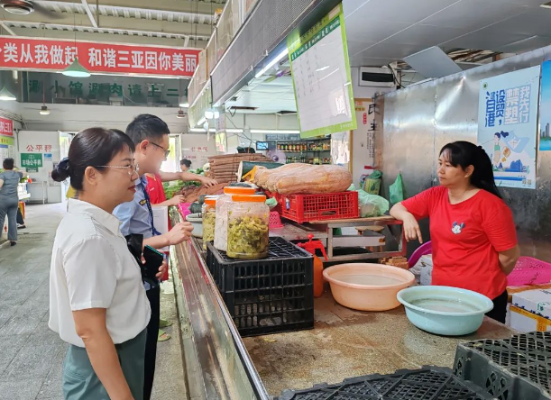 三亚市市场监管局深入一线督查，筑牢食品安全防线！