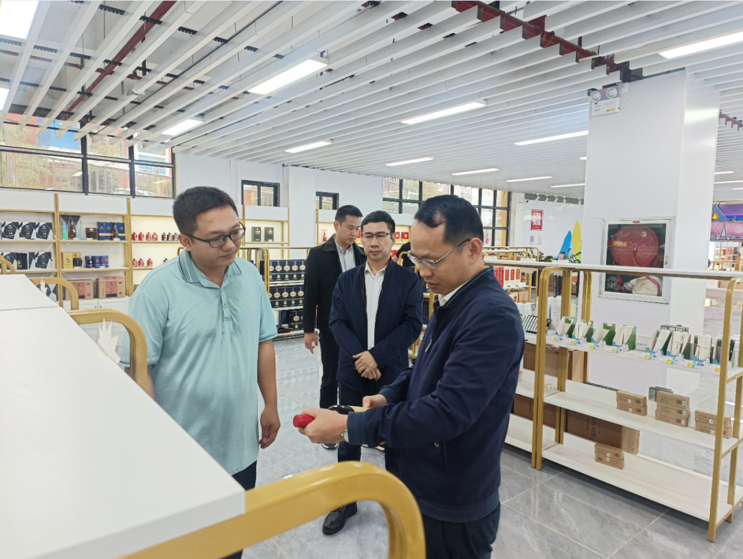 县长郑达峰检查调研进出口食品安全工作
