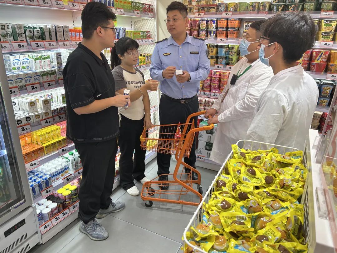 三亚市市场监管局开展元旦春节食品安全 “你点我检 服务惠民生” 活动