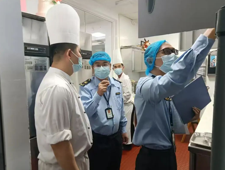 三亚市市场监管局对星级酒店开展节前食品安全检查