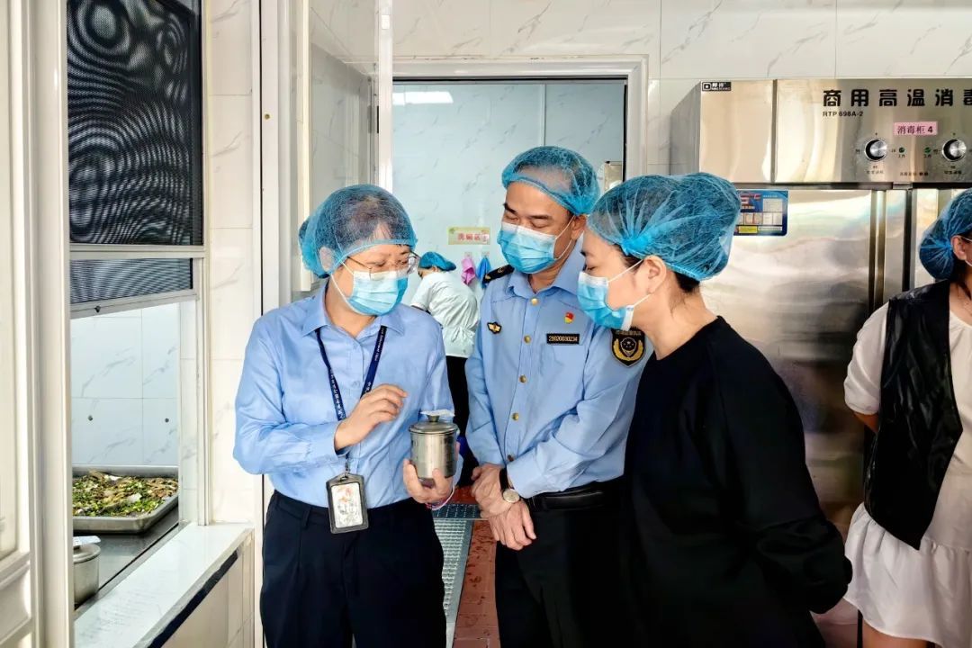 让“校园餐”成为“放心餐”！三亚市市场监管局全力筑牢“美味防线”→