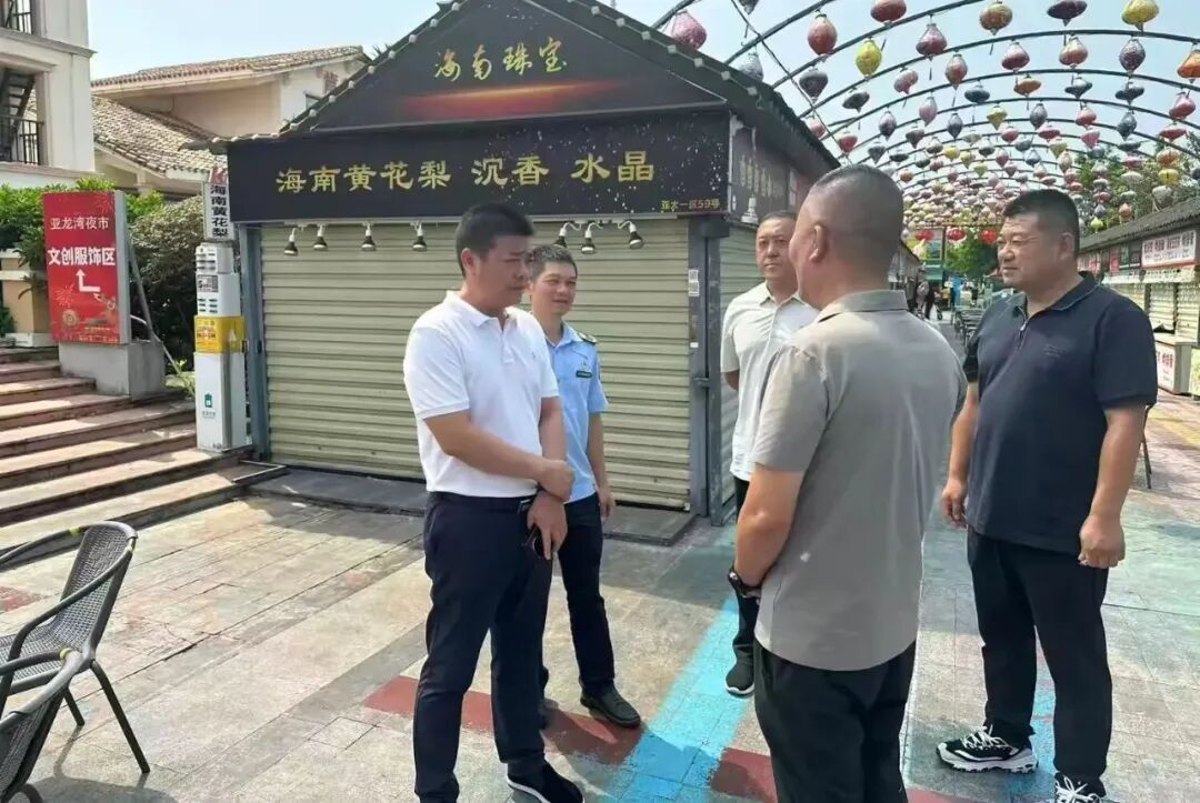 智慧监管赋能商圈 从严守护舌尖安全&mdash;&mdash;三亚市监局吉阳分局实地推进亚龙湾&ldquo;明厨亮灶&rdquo;建设
